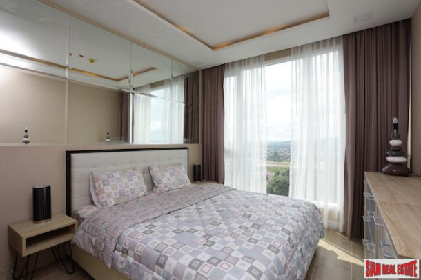 Sunny Two Bedroom Condo with Sea Views from the 20th Floor in South Pattaya-14