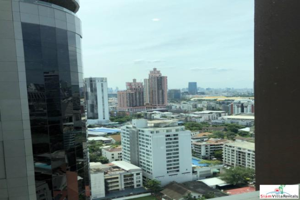 Siri Residence Condominium | Three Bedroom with Views  Close to Shopping and BTS Phrom Phong-11