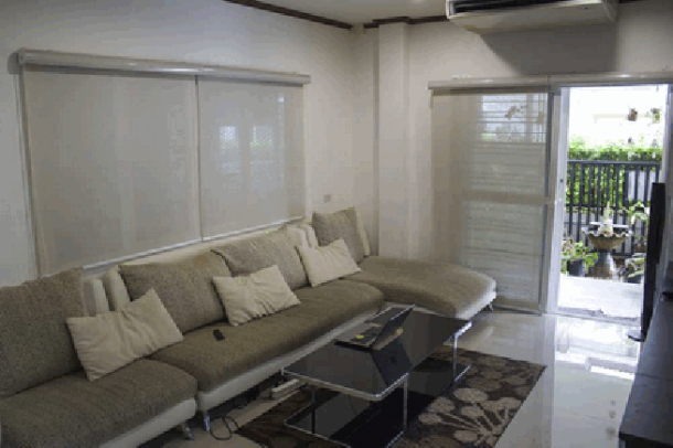 Hot sale!! 3 bedroom fully furnish house for sale - East Pattaya-11