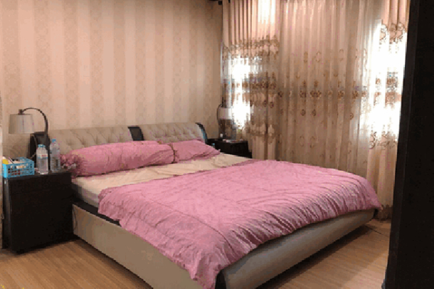 Hot sale!! 3 bedroom fully furnish house for sale - East Pattaya-3
