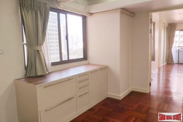 Baan Suanpetch | Spacious Family Style Two Bedroom Condo with City Views  in Phrom Phong-13