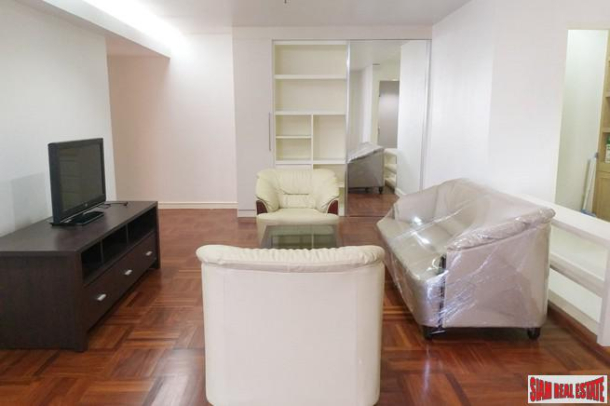 Baan Suanpetch | Spacious Family Style Two Bedroom Condo with City Views  in Phrom Phong-14
