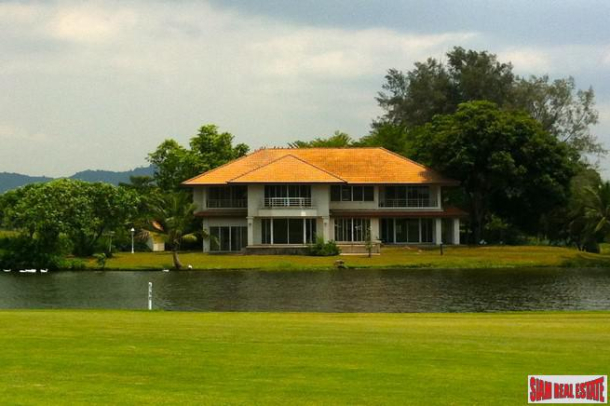 Beautiful 5 Bedrooms Family Home on Burapa Golf Course For Sale at Bo Win, Si Racha - Price Reduced by 33%!-1