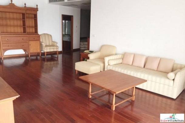 Rattanakosin View Mansion | Spacious Three Bedroom Condo on the Chao Phraya River for Rent-3