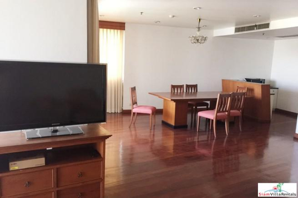 Rattanakosin View Mansion | Spacious Three Bedroom Condo on the Chao Phraya River for Rent-7