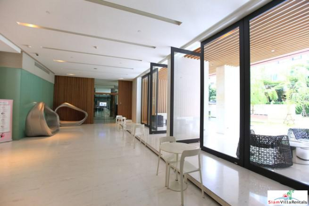 WYNE Sukhumvit | Contemporary One Bedroom Condo with City Views near BTS Phra Khanong-13