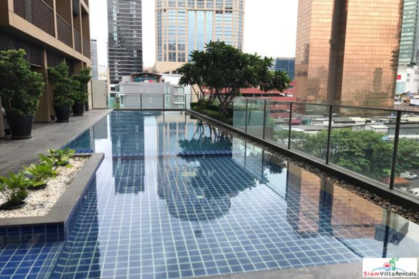 Noble Refine | Sunny Comfortable One Bedroom Condo for Rent in Phrom Phong.-1
