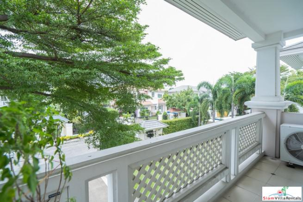 Nantawan Srinakarin | Exclusive Five Bedroom Pet Friendly House with Private Swimming Pool and Large Gardens in Prakan-8