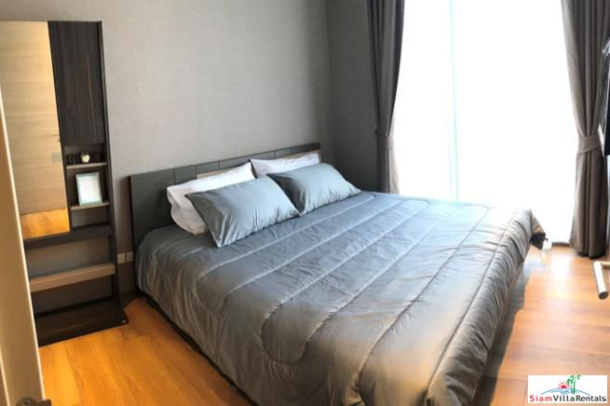 Modern Two Bedroom Condo for Rent close to BTS Phrom Phong, Emporium and Benjasiri Park-15