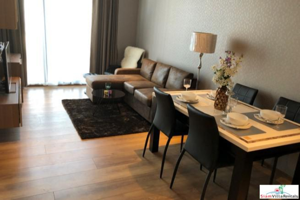 Modern Two Bedroom Condo for Rent close to BTS Phrom Phong, Emporium and Benjasiri Park-5