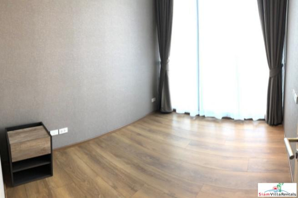Modern Two Bedroom Condo for Rent close to BTS Phrom Phong, Emporium and Benjasiri Park-7