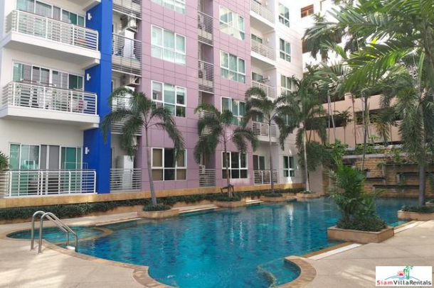 Avenue 61 | Large Three Bedroom Corner Condo with Extra Storage and Cabinets for Rent  in Ekkamai-1