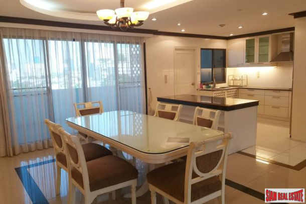 Regent on the Park 2 | Extra Large Three Bedroom Family Condo with Great Facilities in Ekkamai-17
