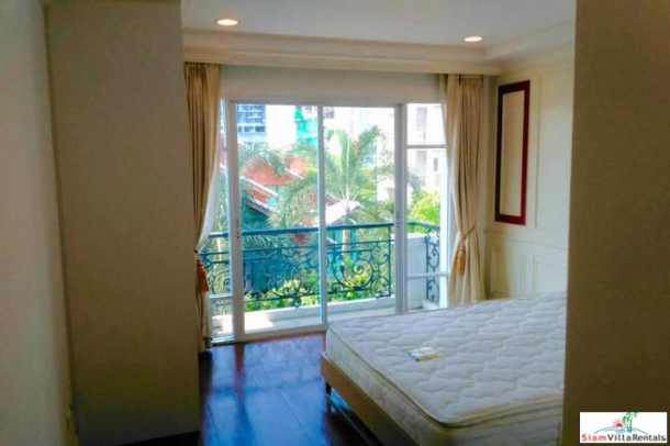La Vie En Rose Place | Three Bedroom Low-Rise Condo with Green Garden and Pools Views in Thong Lor-2