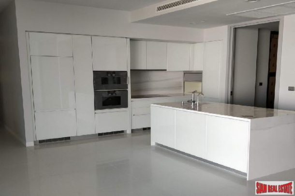 Exclusive Two Bedroom Condo Development in Prime Area of Sukhumvit Near BTS Phrom Phong-25