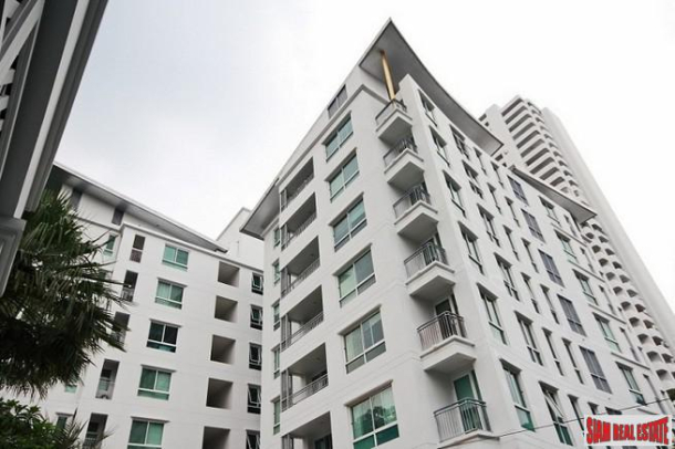 Spacious Three Bedroom Condo in a Conveniently Located Low Rise Building, Ekkamai-1