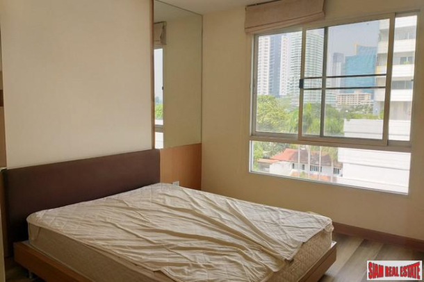 Spacious Three Bedroom Condo in a Conveniently Located Low Rise Building, Ekkamai-10
