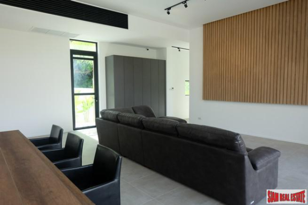 Modern Three Bedroom Single Storey Pool Villa in Central Rawai Location-13