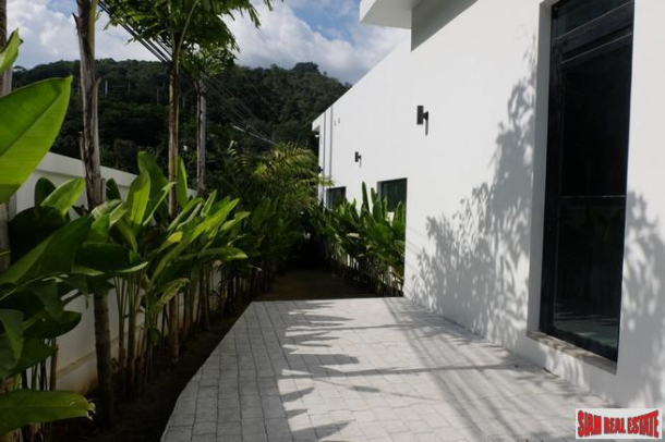Modern Three Bedroom Single Storey Pool Villa in Central Rawai Location-22