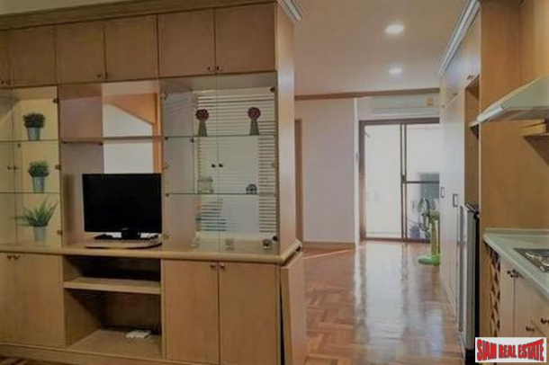 Rin House condo| Convenient One Bedroom Condo on Top Floor of Low Rise in Phrom Phong-7