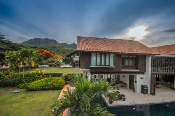 IMMACULATE 5 BED POOL VILLA ON GOLF COURSE-4