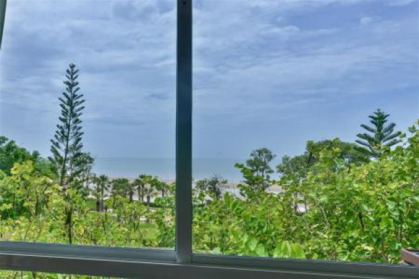 TUSCANY VILLAS : Beautiful Scenery Beachfront Premium Villa-25