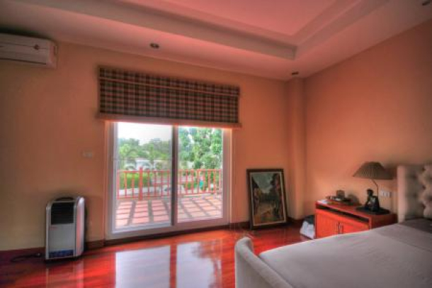 WHITE LOTUS 2 : Luxury Balinese Style Pool Villa-30