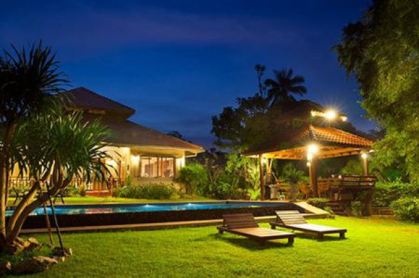 WHITE LOTUS 2 : Luxury Balinese Style Pool Villa-1