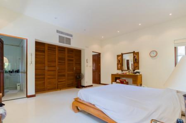 WHITE LOTUS 2 : 5 Bed Pool Villa on a Luxury Development-10