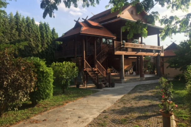 Beautiful Teak Villa next beautiful Serene Pranburi River-25