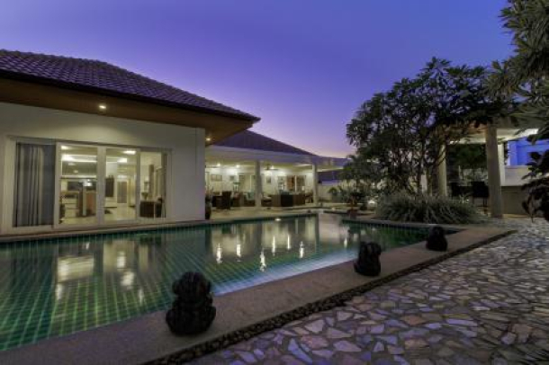 THE HEIGHTS 2: 2 Storey Pool Villa with clear Panoramic Views of the Sea and Mountains-26
