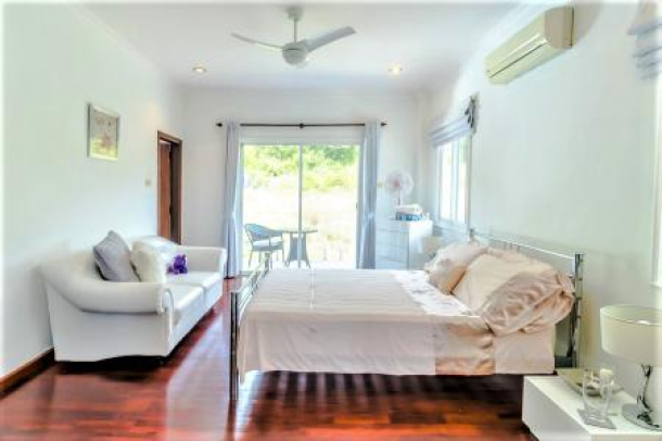 THE HEIGHTS 2: 2 Storey Pool Villa with clear Panoramic Views of the Sea and Mountains-21