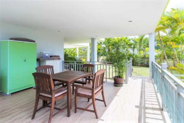 THE HEIGHTS 2: 2 Storey Pool Villa with clear Panoramic Views of the Sea and Mountains-23