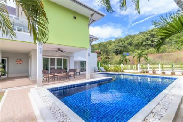 THE HEIGHTS 2: 2 Storey Pool Villa with clear Panoramic Views of the Sea and Mountains-3