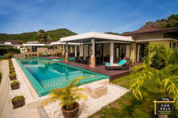 THE SPIRIT: 2 Fantastic Pool Villas with 5 Bedrooms & Sea Views & Very Large Infinity Edge Pool-7
