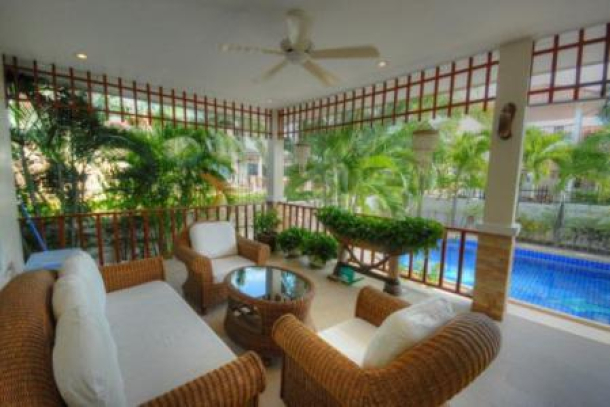 NATURAL HILL 1 : Lovely 3 Bed Pool Villa-12