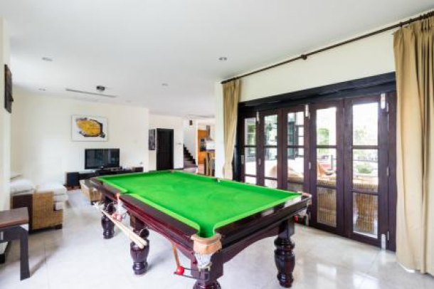 GRAND HILL: Well Maintained Great 2 Storey 5 Bed Villa-6