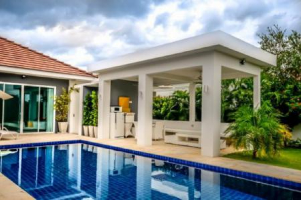 WHITESTONE VILLAS : Luxury Modern 3 Bed Pool Villa-2