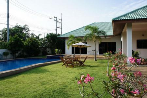 SIAM VILLAS 1 : Large 3 Bed Family Pool villa on a good sized plot-4