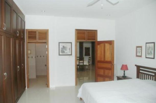 3 Bed Villa in Khao Takiab: Only few minutes walk to the beach-10