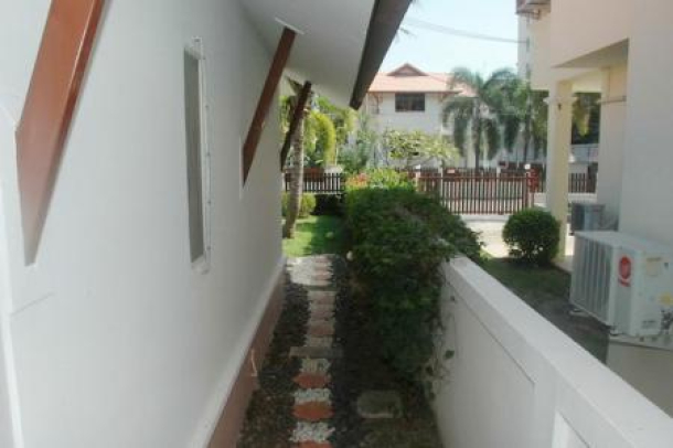 3 Bed Villa in Khao Takiab: Only few minutes walk to the beach-15