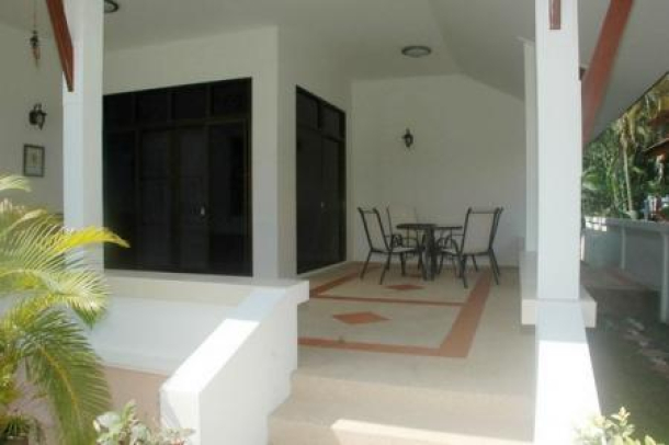 3 Bed Villa in Khao Takiab: Only few minutes walk to the beach-2