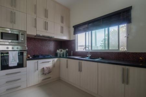 AVE 88 GOLD 1 : 2 Bed Pool Villa-7