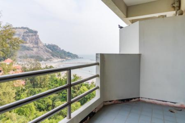 2 Bed Condo with Picturesque Sea View and Mountain View-12