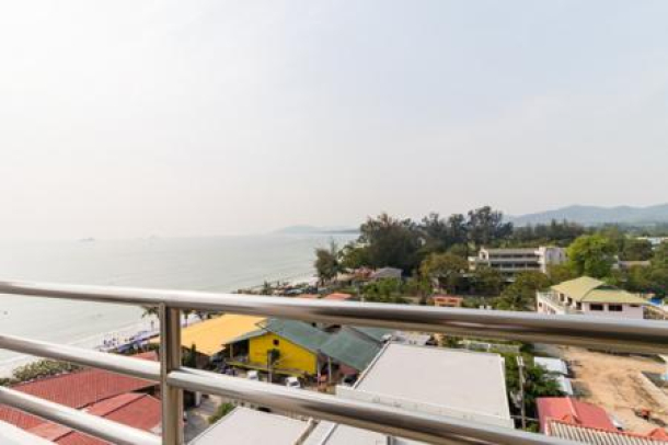 Prime Beachfront 2 Bed Condo with Picturesque Sea View and Mountain View-13