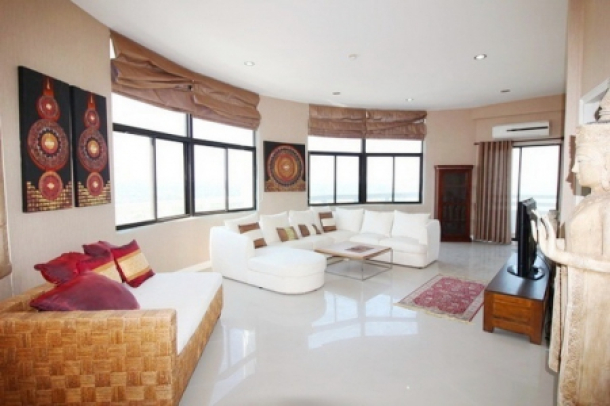 Penthouse 1 Bed Beachfront Condo with Sea View-2