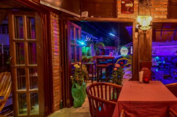 Close to Beach Popular Bar Restaurant in Khao Takiab-16