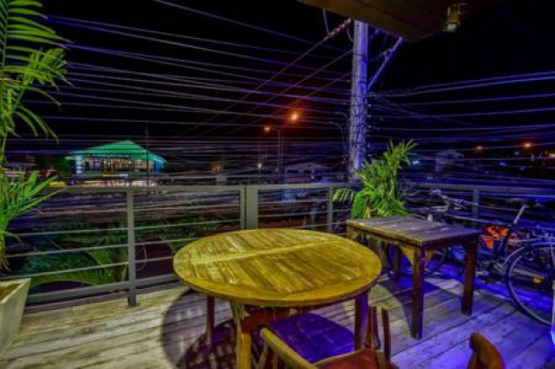 Close to Beach Popular Bar Restaurant in Khao Takiab-18
