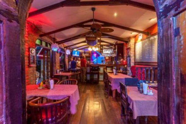 Close to Beach Popular Bar Restaurant in Khao Takiab-4