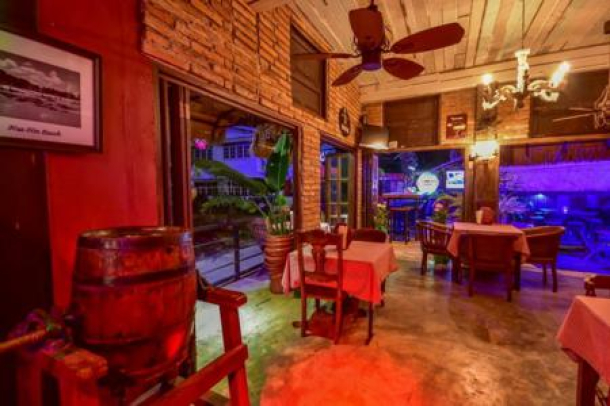 Close to Beach Popular Bar Restaurant in Khao Takiab-6